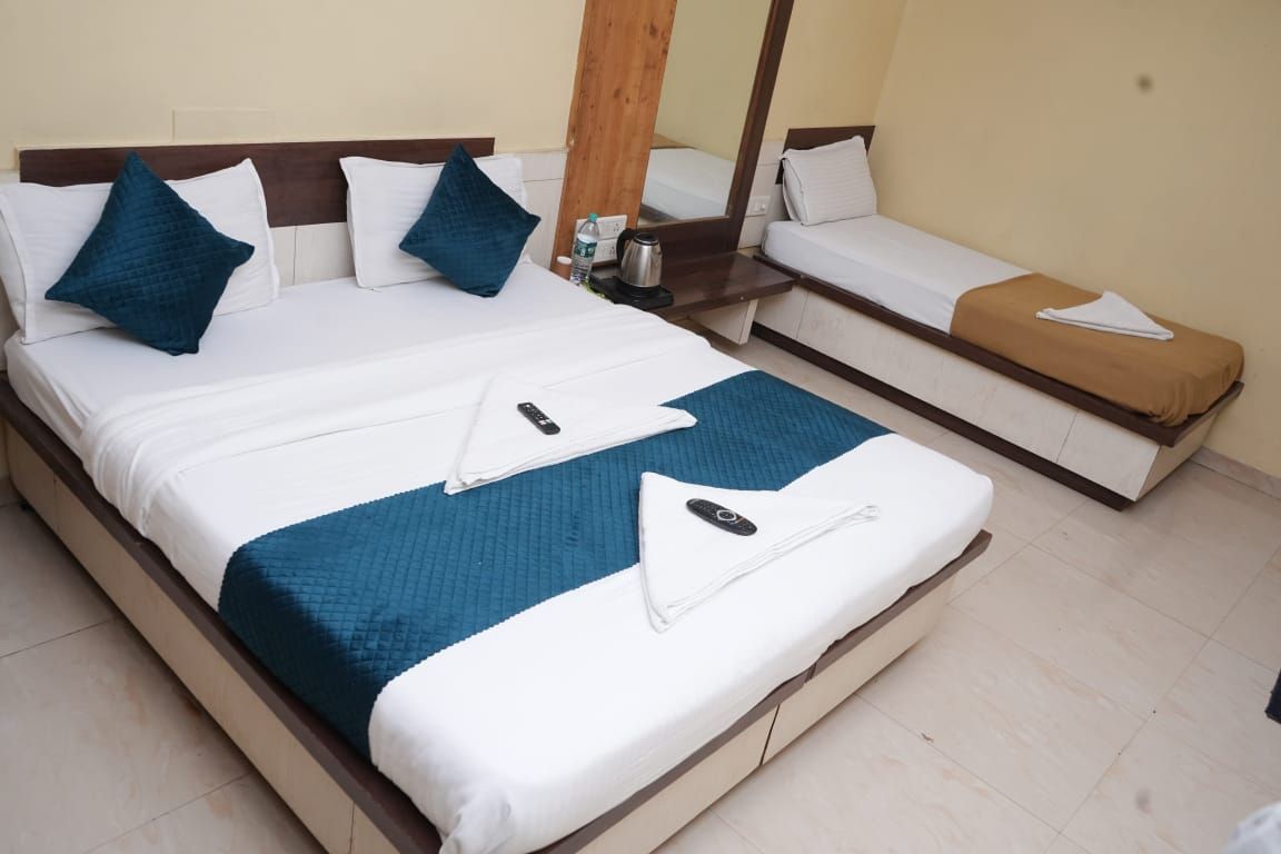 Compact Triple Room, AC