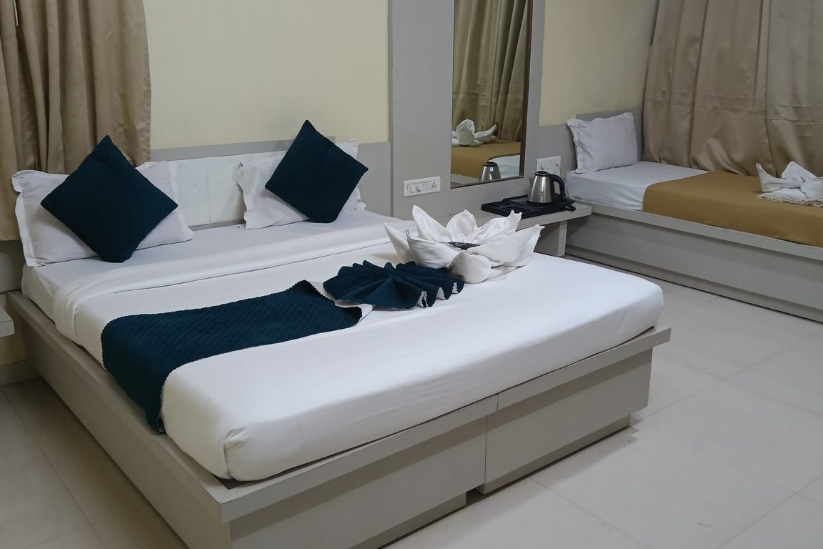 Premium Deluxe Triple Room, AC
