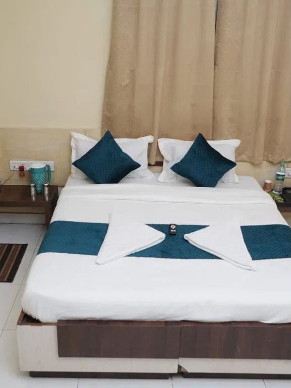 Family Suite: double-bed room